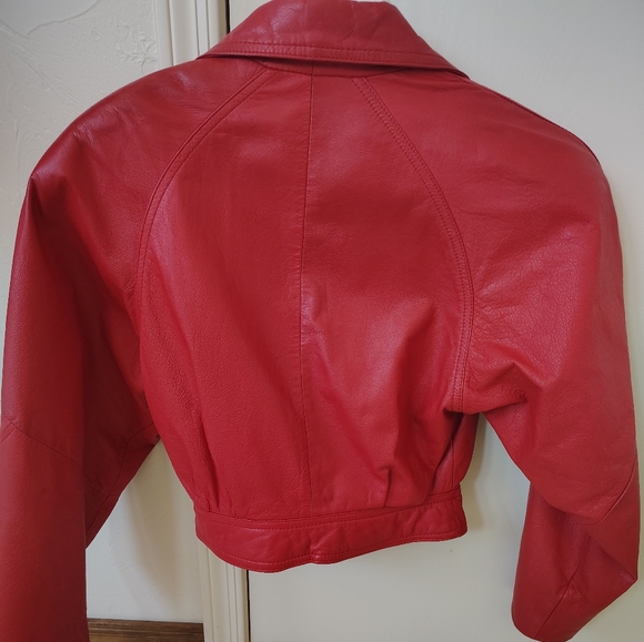 Vintage Wilson Women's Vibrant Red Leather Jacket Size XS - Picture 2 of 13